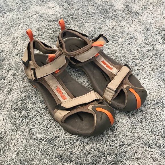 men's teva sandals size 11